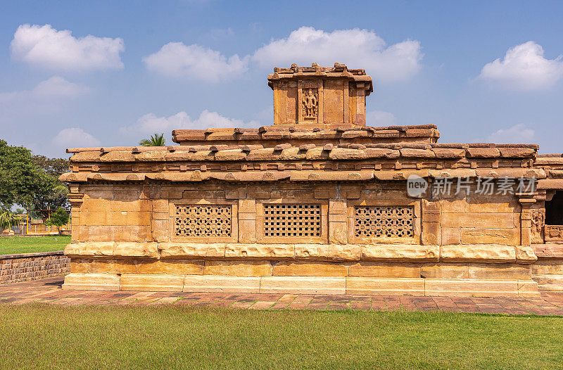 印度卡纳塔克邦，艾荷尔，Lad Khan庙的侧视图